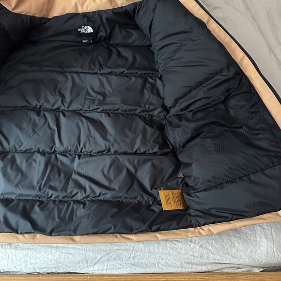 Men’s North Face Down Snow Jacket NWOT - Picture 3 of 6
